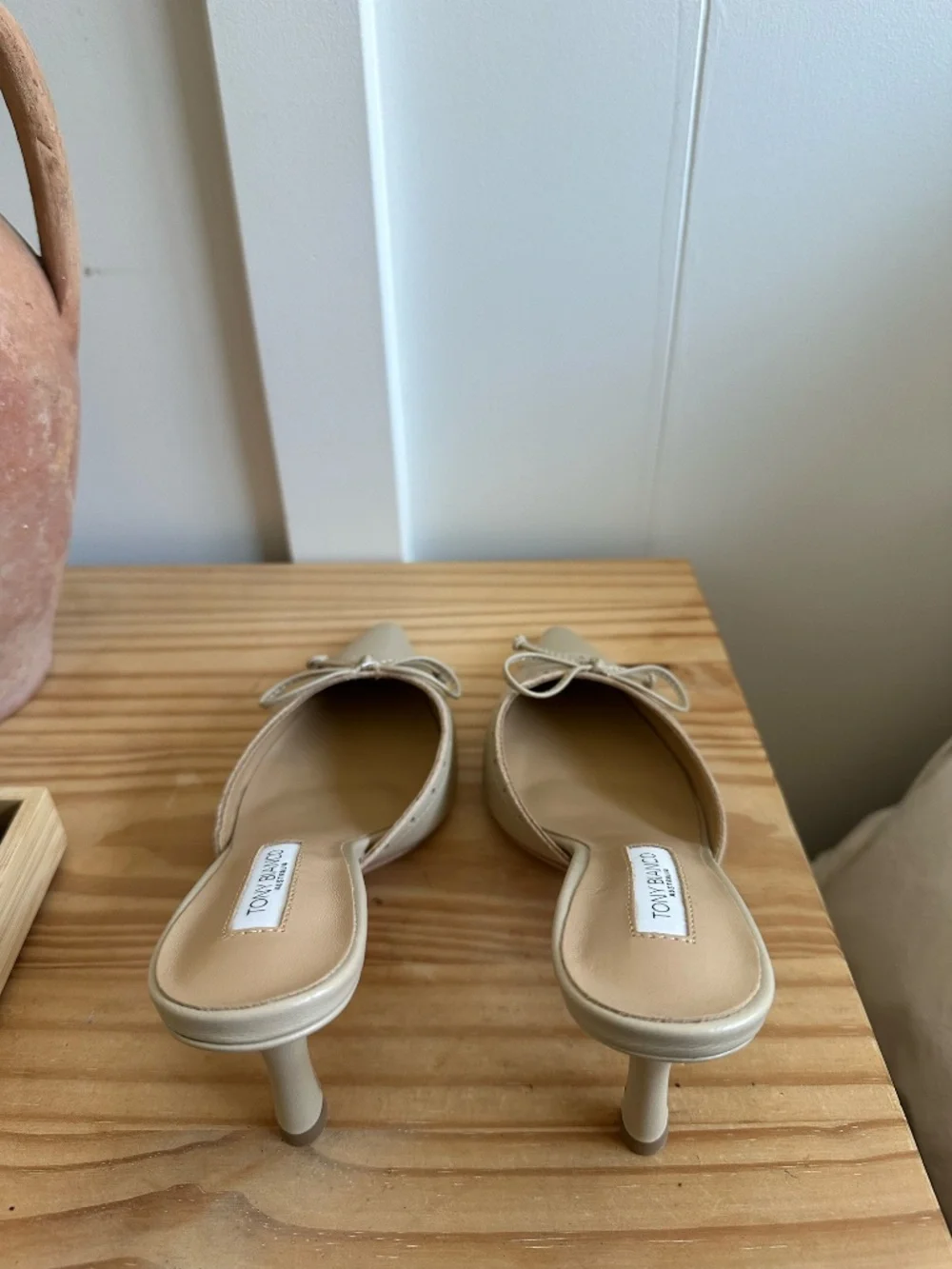 Tony Bianco tan pointed-toe bow heels